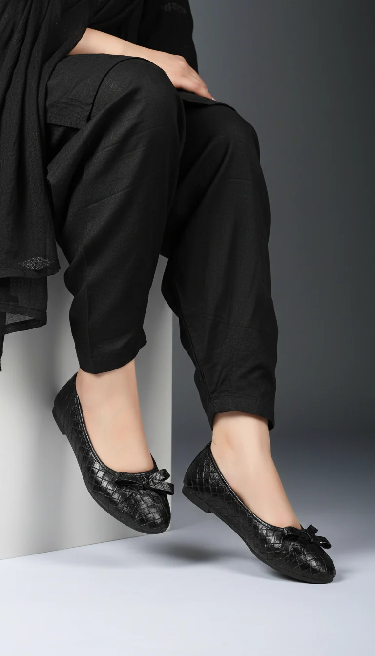 Black Casual Pumps For Women WN1381