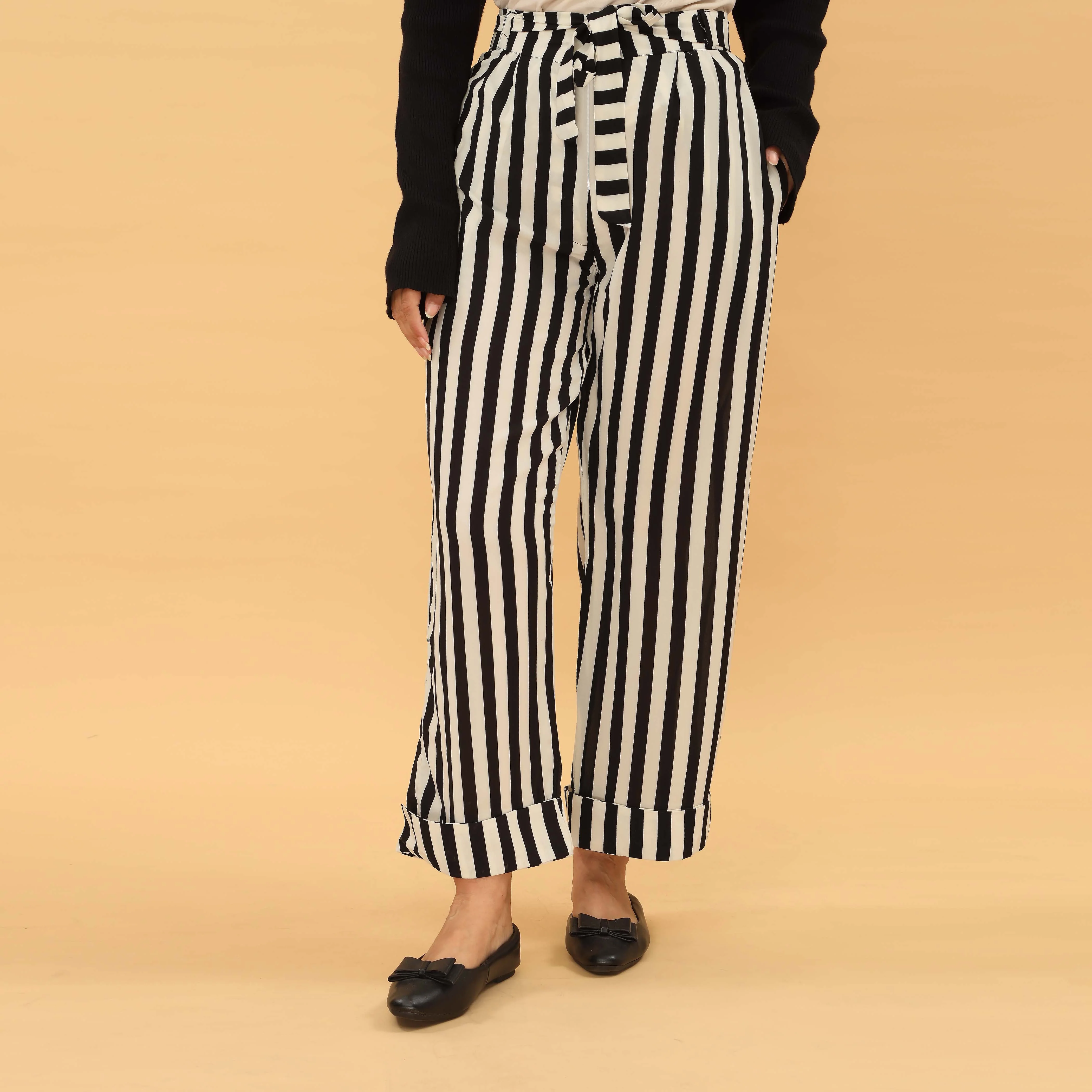 Blkwht Digital Printed Grip Silk Trouser With Self Belt PL5030