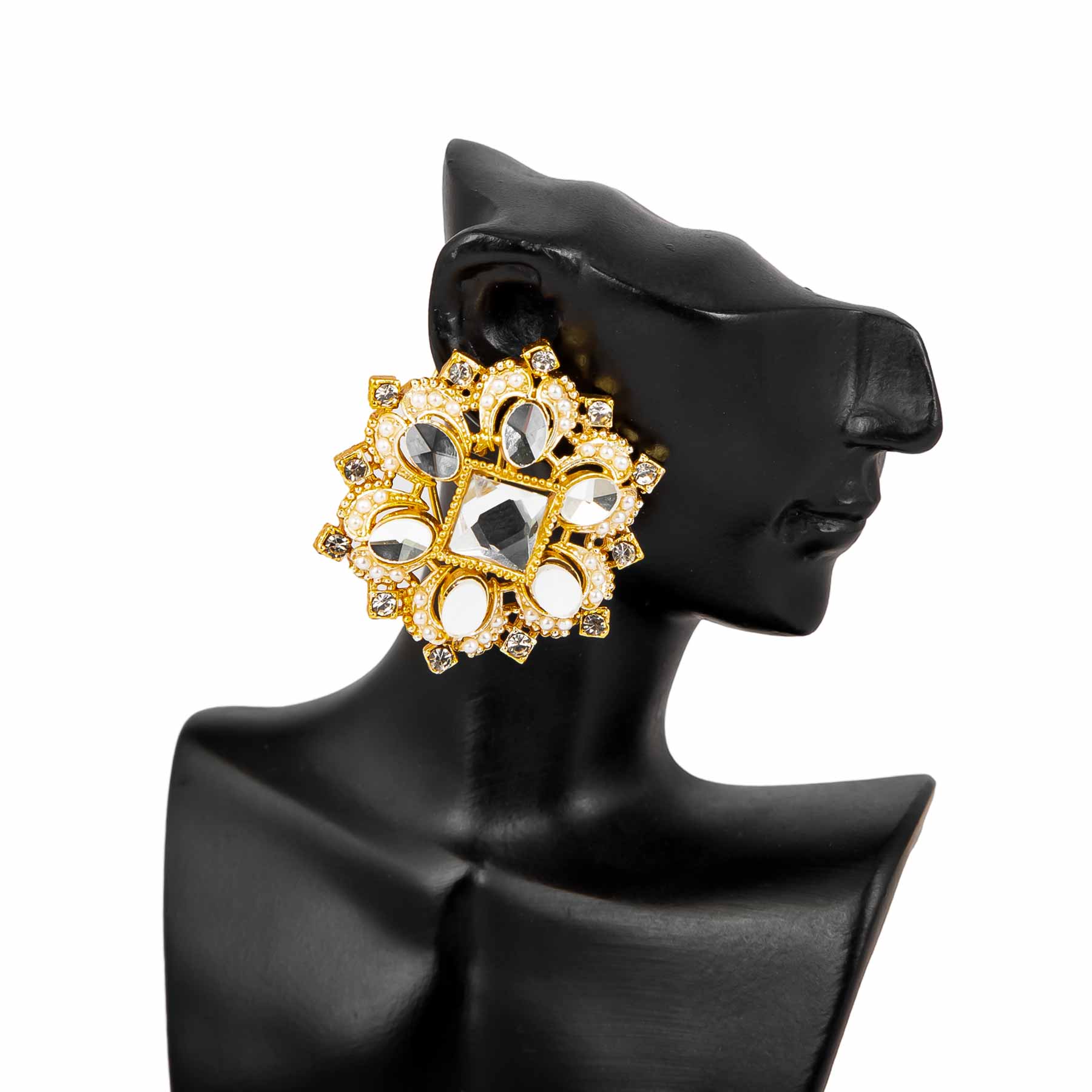 Earrings- T0411509